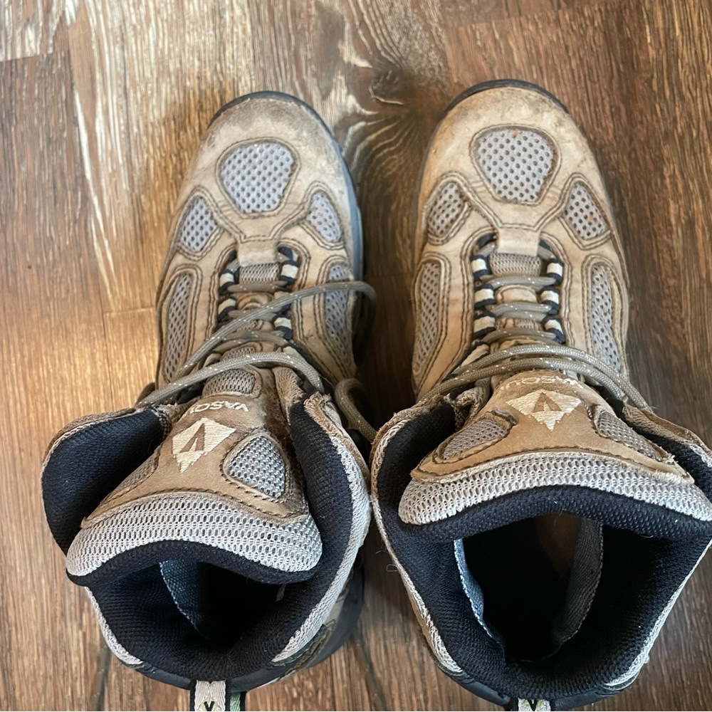 Vasque supportive real leather hiking boots gore-tex vibram 8.5 - Picture 6 of 7